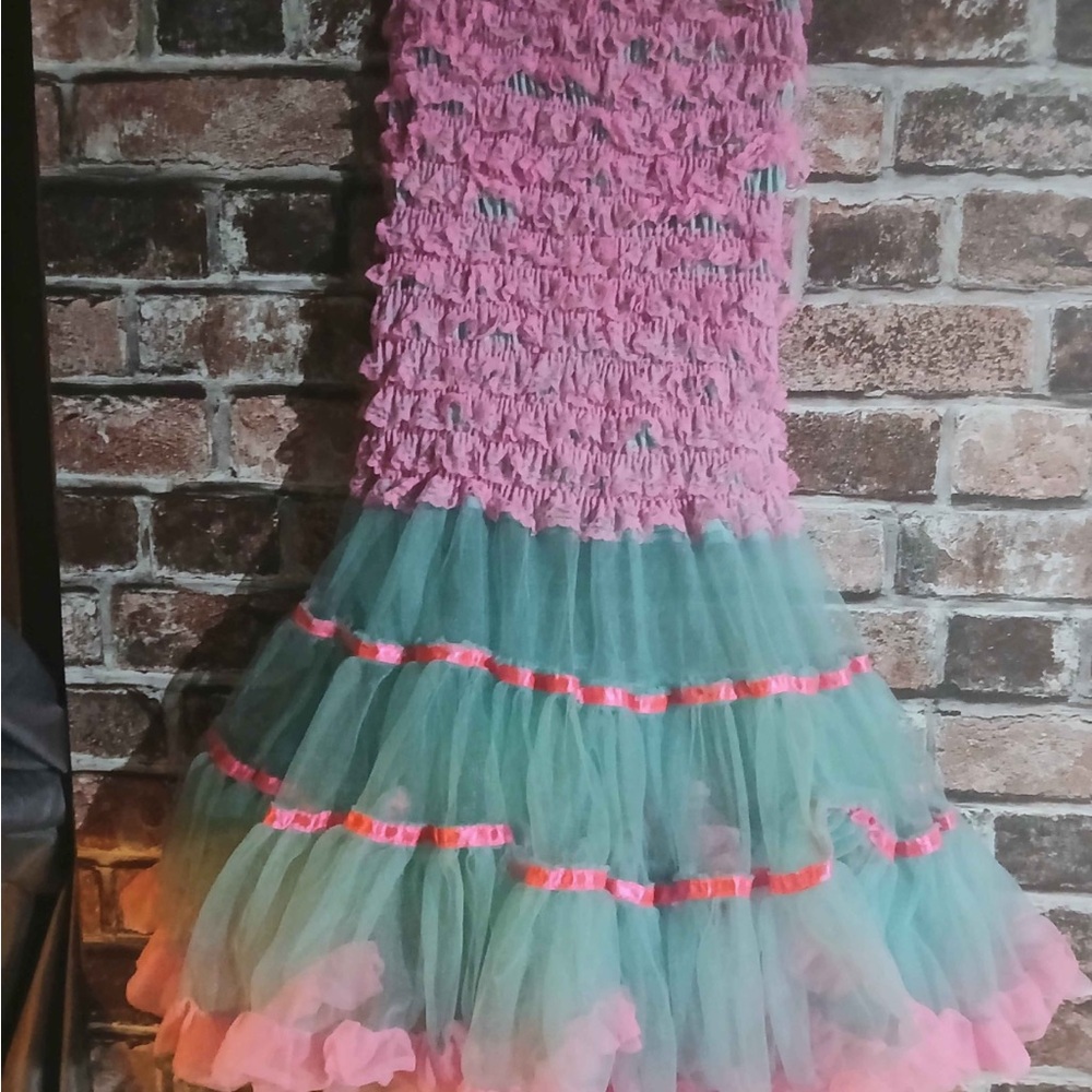 ISO Cancan ruffle tutu dress - Picture 2 of 3